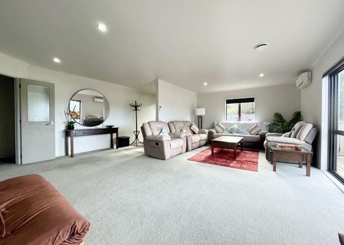 at 10a Kororako Grove, Whalers Gate, New Plymouth, Taranaki