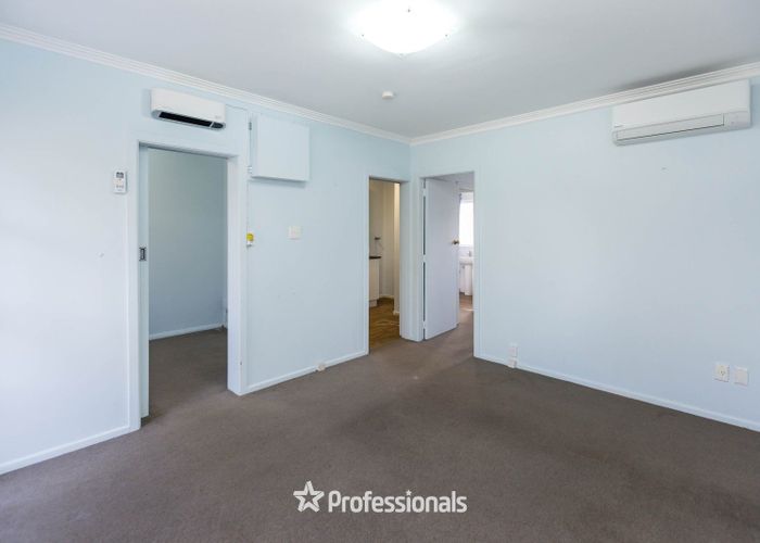  at 2/4 Granville Street, Silverstream, Upper Hutt, Wellington