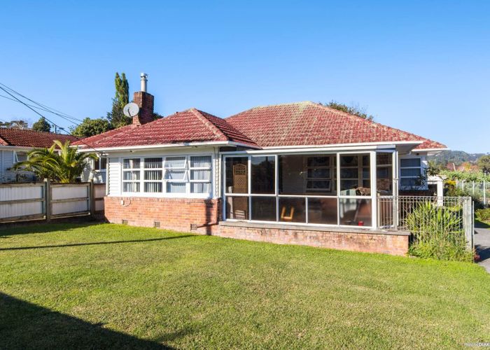 at 42 Routley Drive, Glen Eden, Waitakere City, Auckland