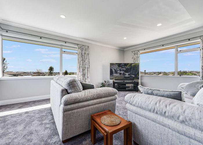  at 21 Highgrove Drive, Grandview Heights, Hamilton