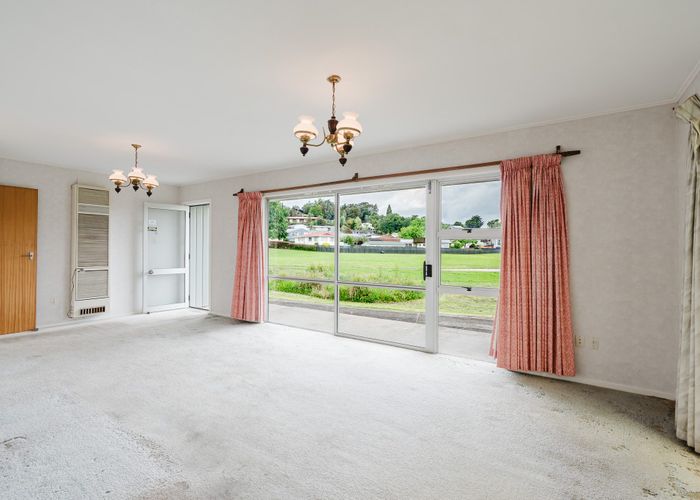  at 27 Caernarvon Street, Dinsdale, Hamilton, Waikato