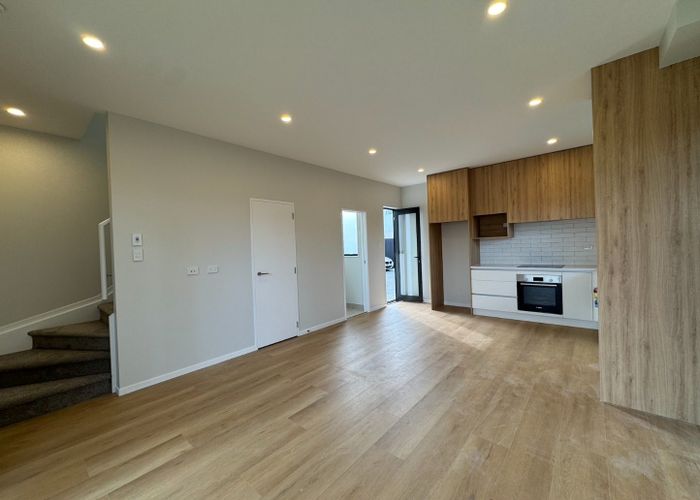  at 1/13 Thomas Road , Mangere, Manukau City, Auckland