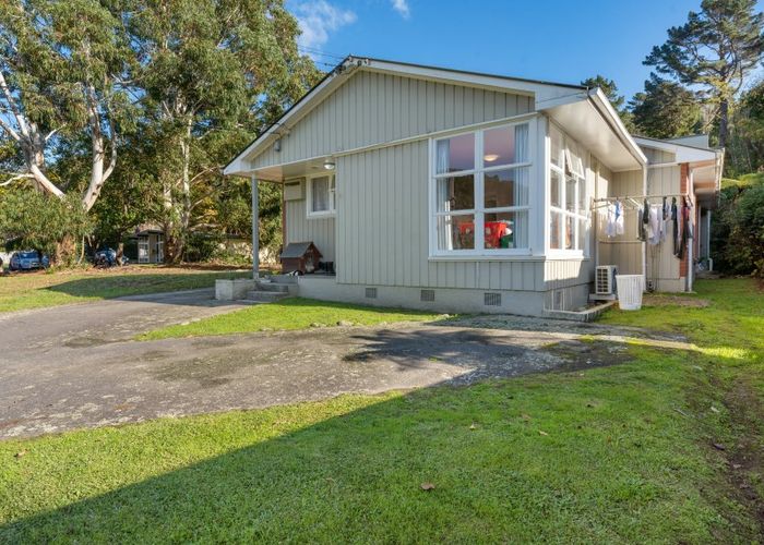  at 52 Pinehaven Road, Pinehaven, Upper Hutt