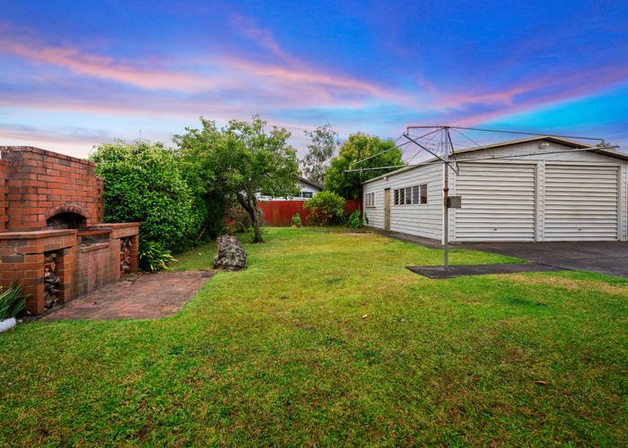  at 11 Kenley Place, Avondale, Auckland