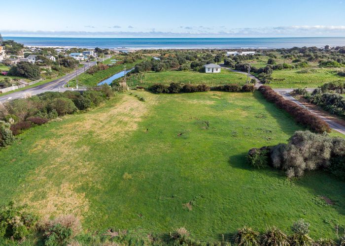  at 2 Sims Road, Te Horo Beach
