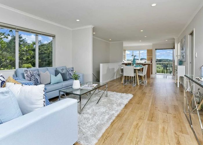  at 1/61 The Avenue, Albany, North Shore City, Auckland