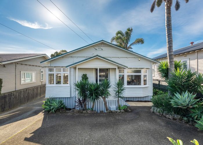  at 83 Shackleton Road, Mount Eden, Auckland City, Auckland