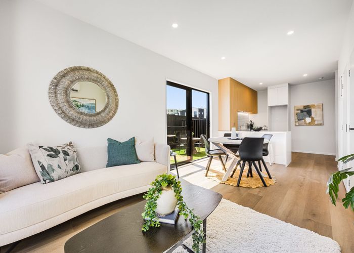  at 96 Bluebird Crescent, Unsworth Heights, North Shore City, Auckland