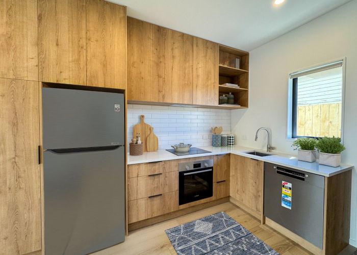  at 53E Alanbrooke Crescent, Avondale, Auckland City, Auckland