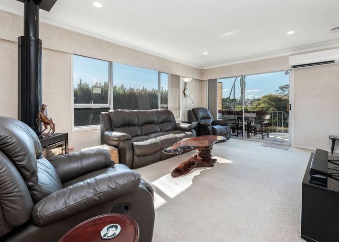  at 18 Jade Avenue, Pakuranga Heights, Auckland