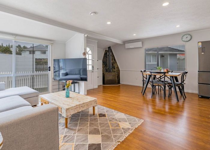  at 18B Ocean View Road, Northcote, North Shore City, Auckland