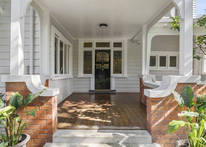  at 24 Fairview Road, Mount Eden, Auckland