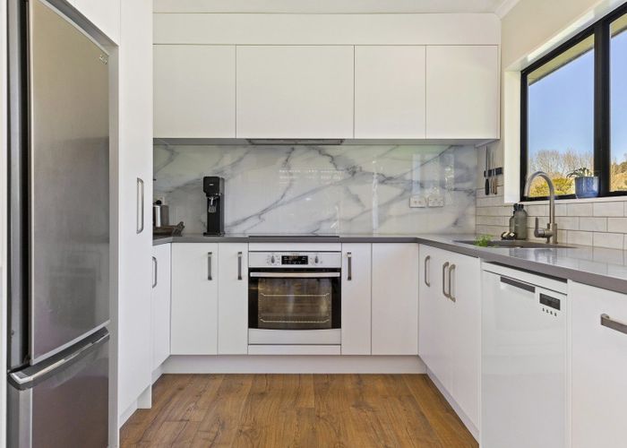 at 2/504 Mapara Road, Acacia Bay, Taupo, Waikato