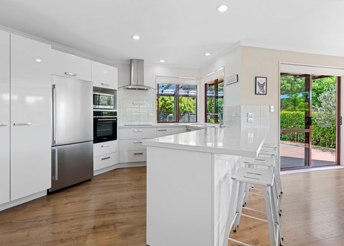  at 101 Te Wharau Drive, Greenhithe, Auckland