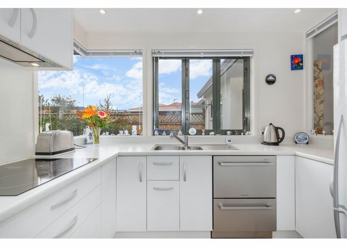  at 9 South Street, Petone, Lower Hutt