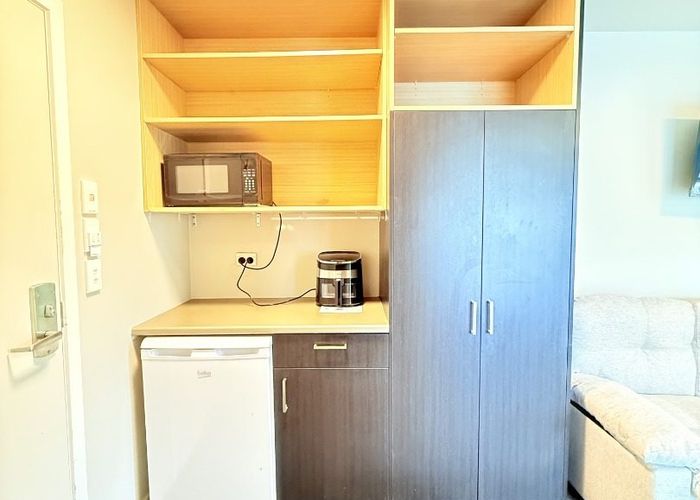  at 3B/246 St George Street, Papatoetoe, Manukau City, Auckland