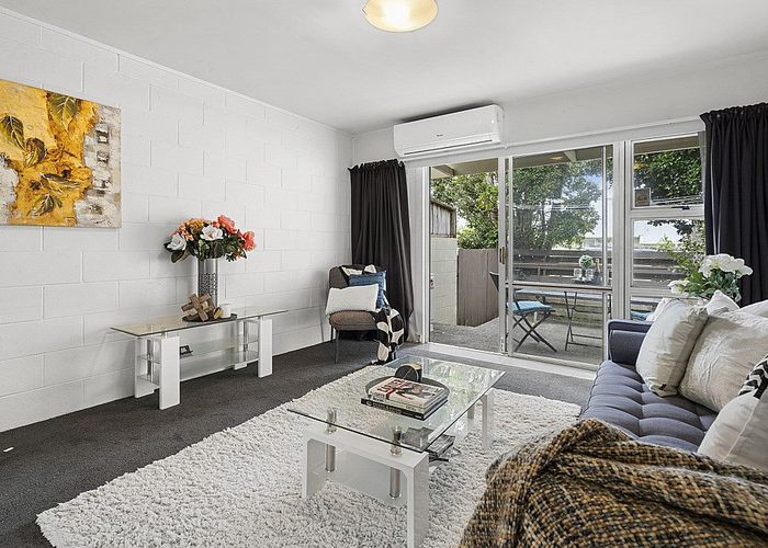  at 9/176 Panama Road, Mount Wellington, Auckland