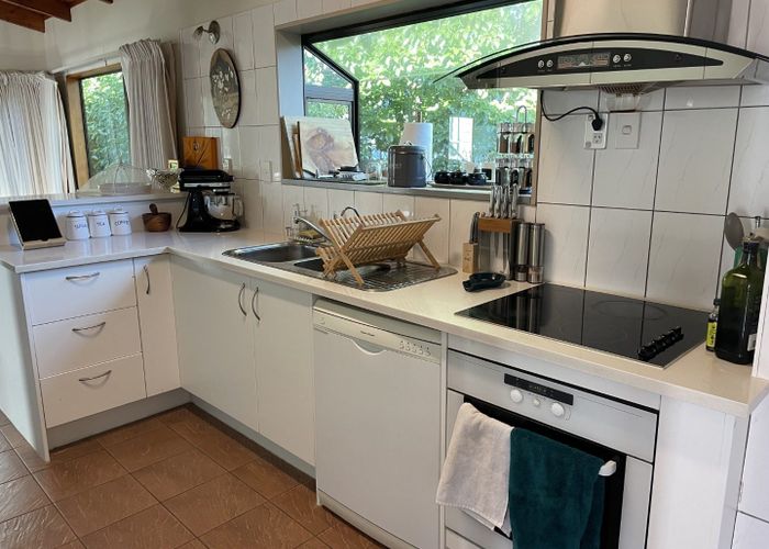  at New Lynn, Waitakere City, Auckland