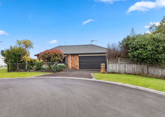  at 17 Ridgemount Terrace, Welcome Bay, Tauranga