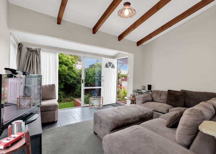  at 1 Englefield Road, Belfast, Christchurch