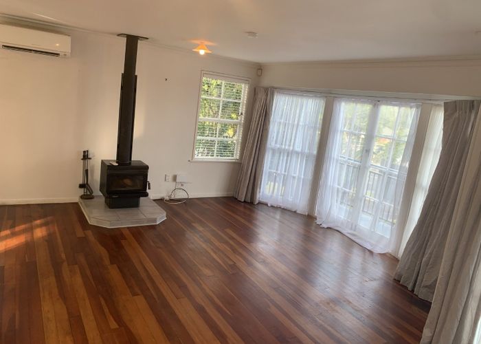  at 81 Sycamore Drive, Sunnynook, North Shore City, Auckland