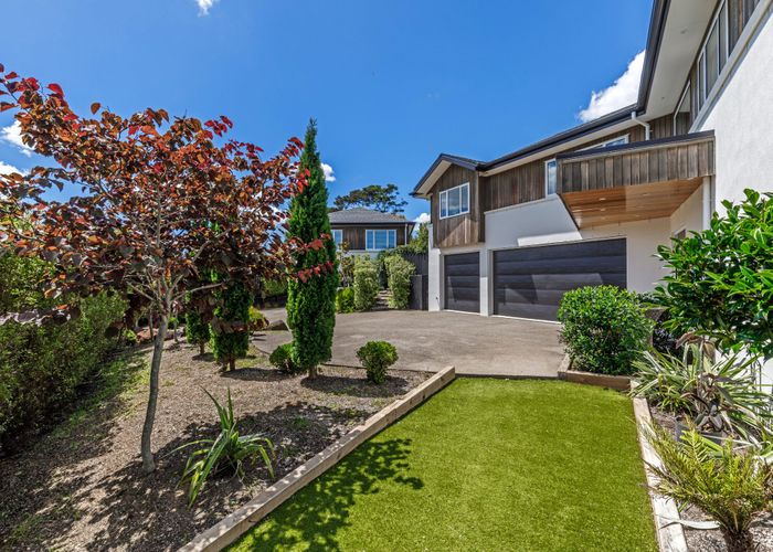  at 11 Henry Blyth Lane, Greenhithe, North Shore City, Auckland