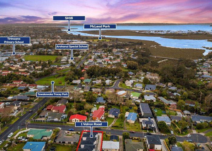  at 1d Valron Road, Te Atatu South, Waitakere City, Auckland