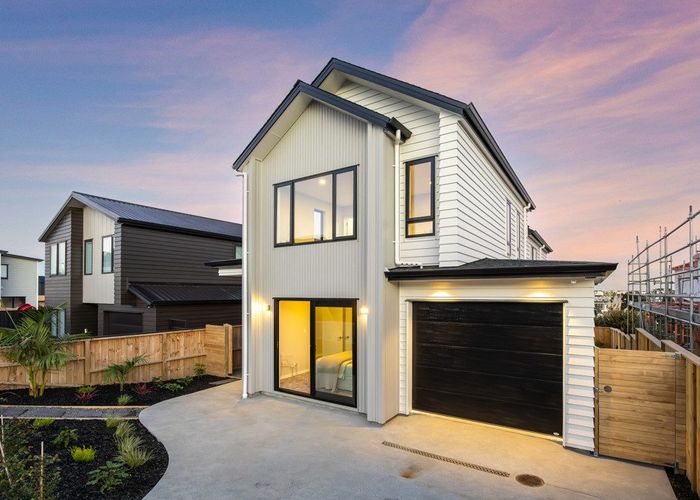  at 7 Makumaku Place, Long Bay, North Shore City, Auckland