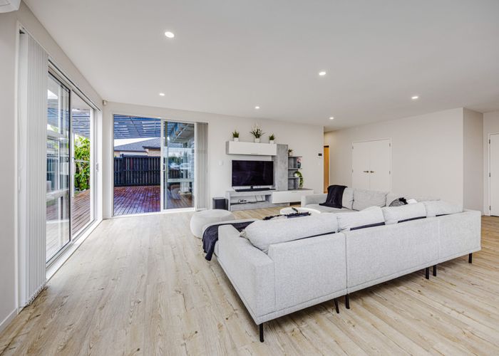  at 17 Toropapa Close, Takanini, Papakura, Auckland