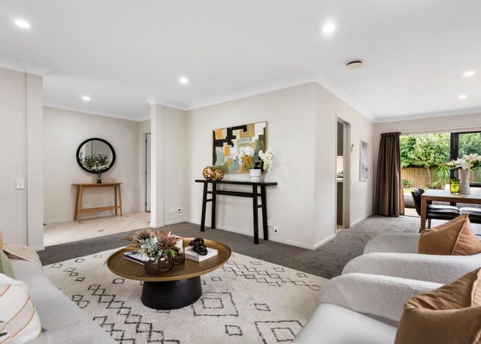  at 33 Croftview Road, Wattle Downs, Manukau City, Auckland