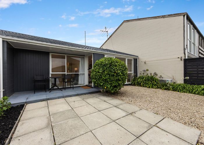  at 4/30B Nortons Road, Avonhead, Christchurch