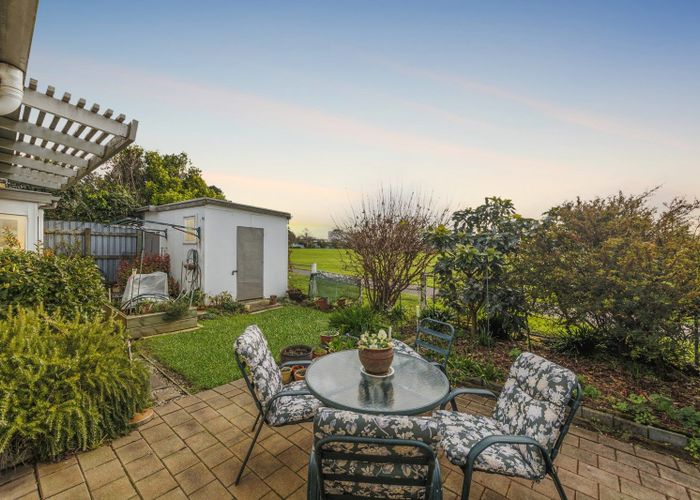  at 1/521 Featherston Street, Roslyn, Palmerston North