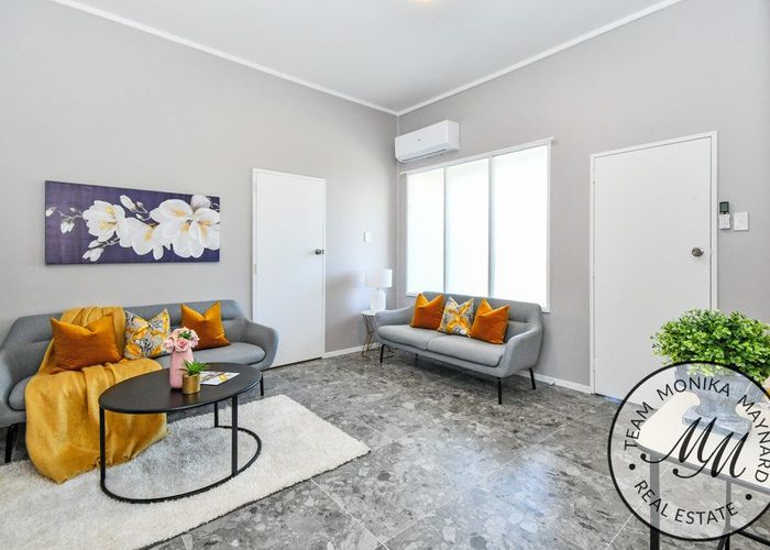  at 4/87 Station Road, Papatoetoe, Auckland