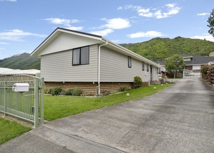  at 27 Matenga Street, Waikanae, Kapiti Coast, Wellington
