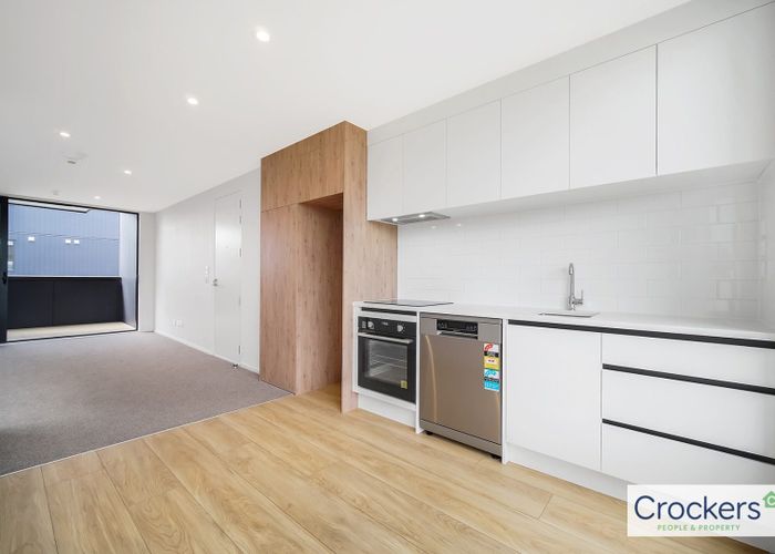  at 4/2 Treasure Lane, Te Atatu South, Waitakere City, Auckland