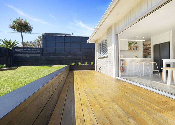  at 2/19 Burnham Street, Seatoun, Wellington