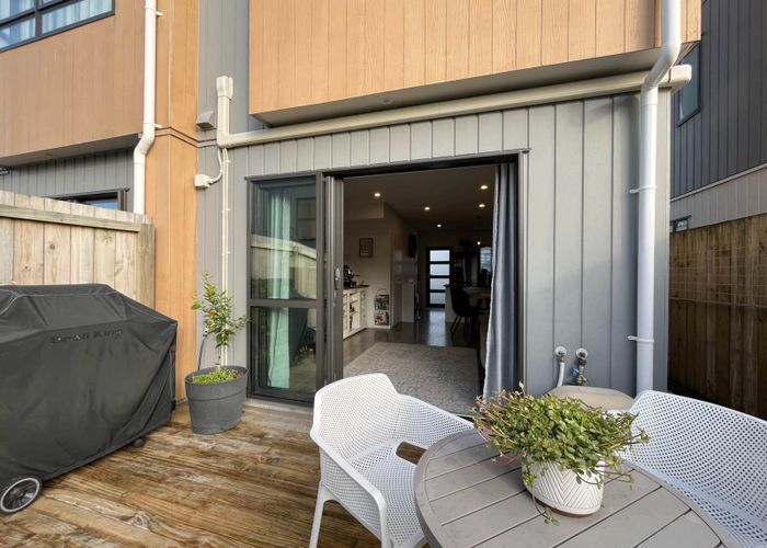  at 16/8 Arney Road, Ranui, Waitakere City, Auckland