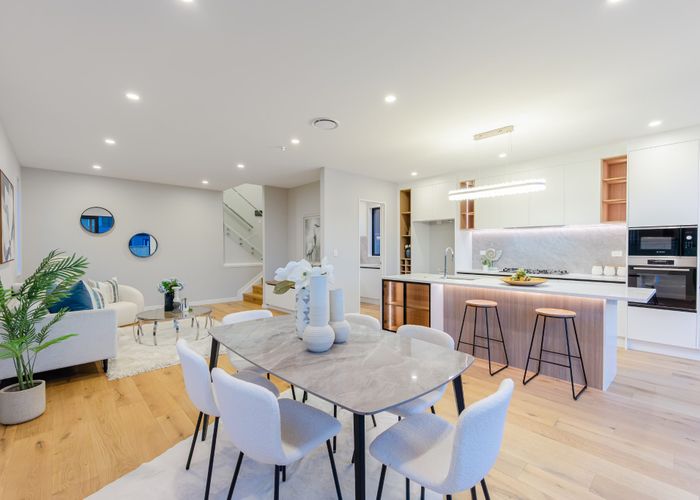  at 7 Makumaku Place, Long Bay, Auckland