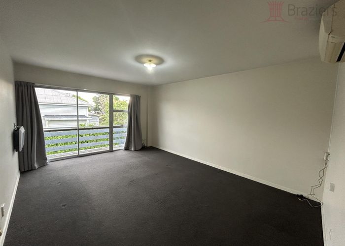  at 2/520 Hereford Street, Linwood, Christchurch City, Canterbury