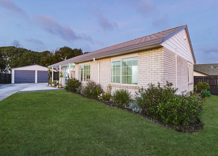  at 21 Randwick Place, Randwick Park, Auckland
