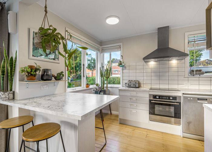  at 23 Coates Crescent, Panmure, Auckland
