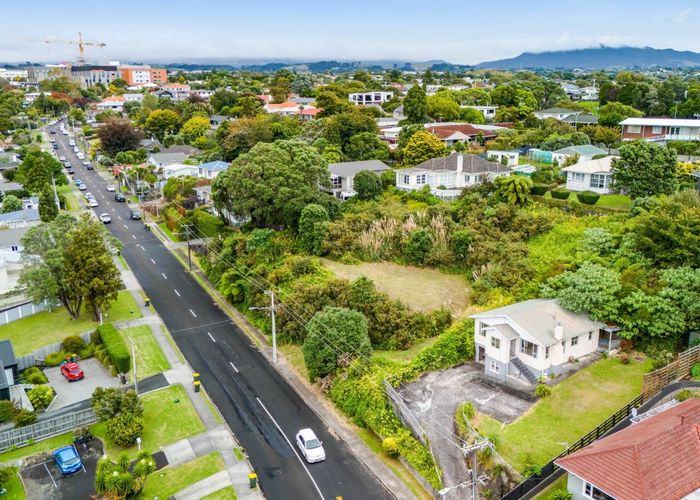  at 10 Lorna Street, Lynmouth, New Plymouth