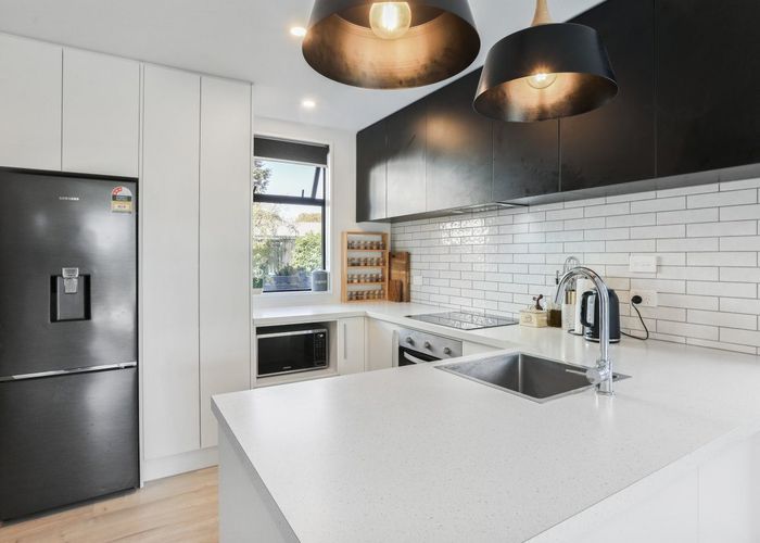  at 1/8 New Brighton Road, Shirley, Christchurch City, Canterbury