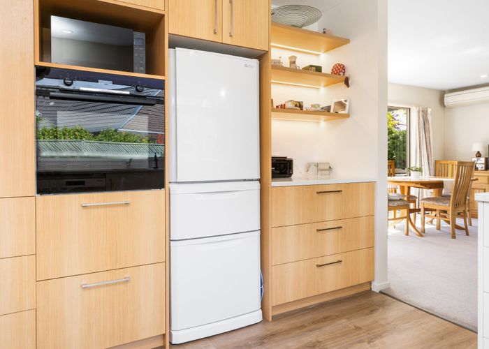  at 28 Berkshire Drive, Avonhead, Christchurch City, Canterbury