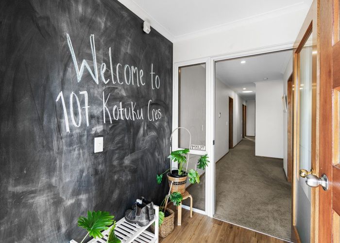  at 107 Kotuku Crescent, Woolston, Christchurch City, Canterbury