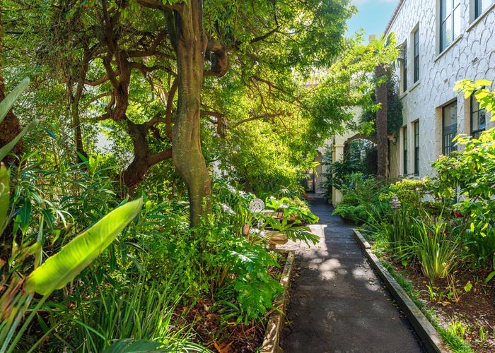  at 2/128 Newton Road, Newton, Auckland City, Auckland