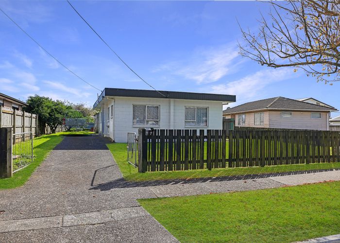  at 7 Holland Street, Pukekohe, Franklin, Auckland