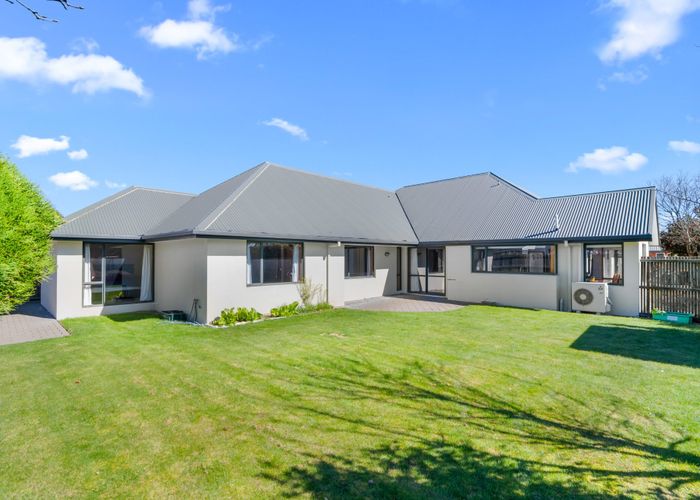  at 8 Claverley Gardens, Avonhead, Christchurch