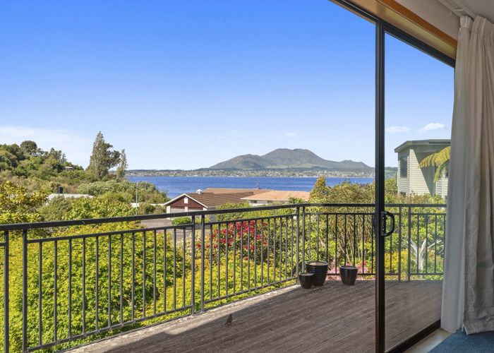  at 5 Te Urunga Place, Acacia Bay, Taupo