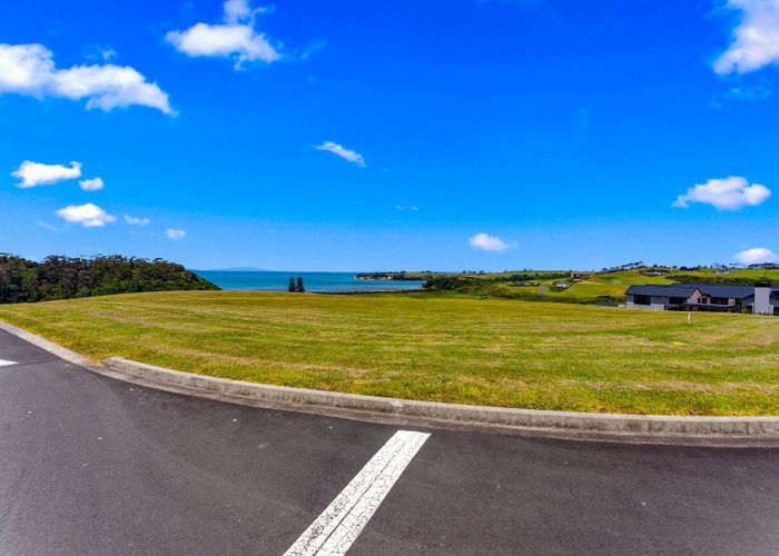  at 10 Hurihuri Road, Okura, North Shore City, Auckland